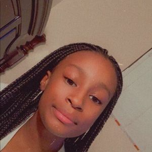 Meet your Posher, Sanai